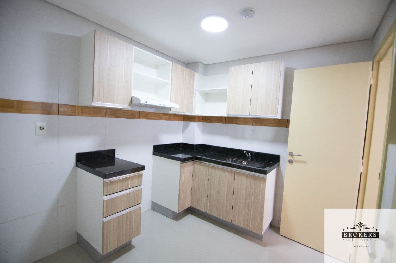 Departamento1 dormitorio en alquiler c/ cochera en La Recoleta — foto 3