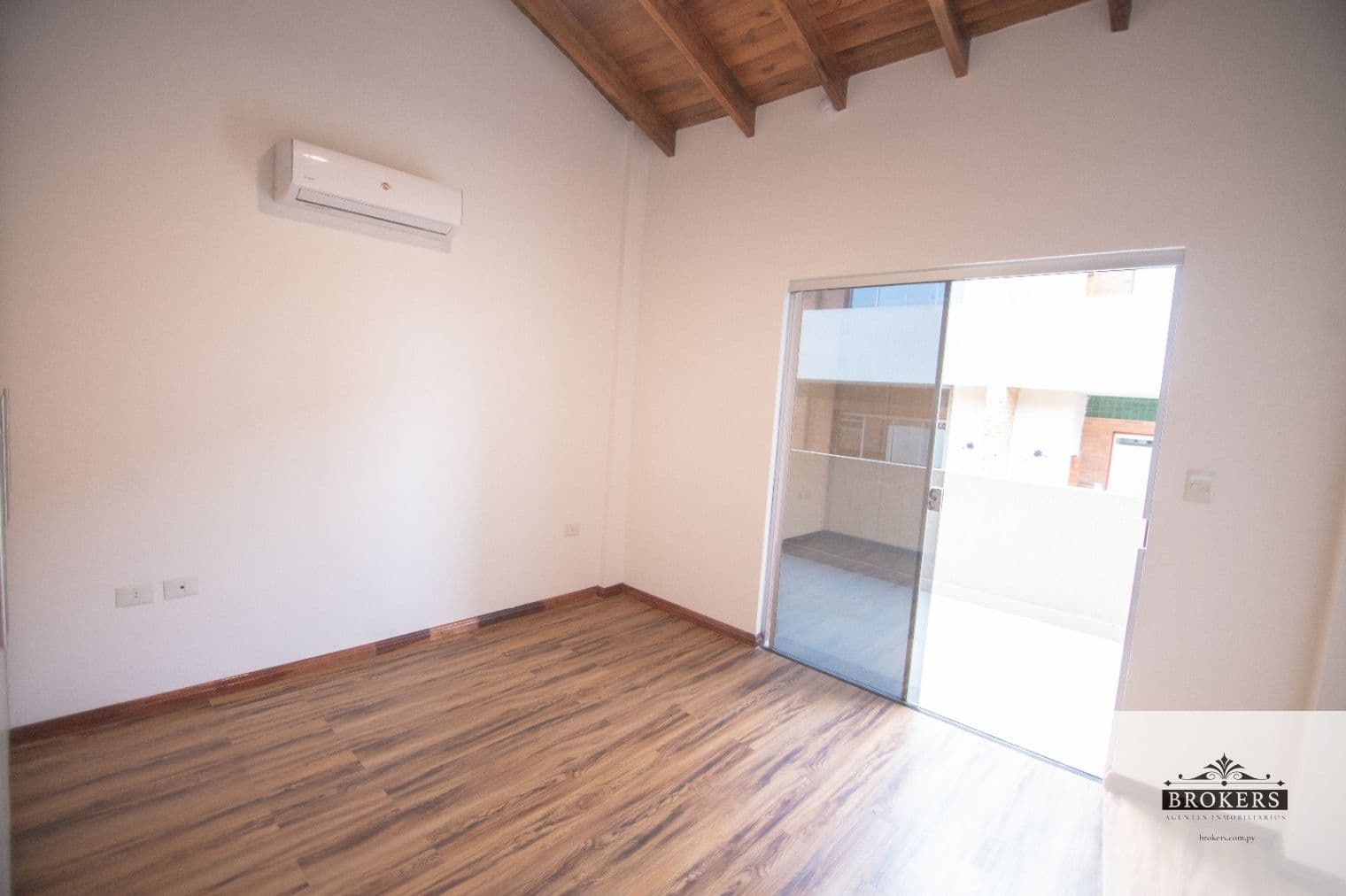 Departamento1 dormitorio en alquiler c/ cochera en La Recoleta — foto 1