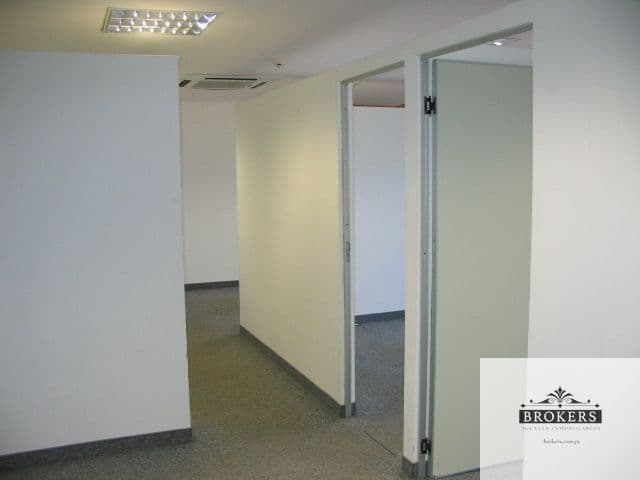 Oficina De 90 m2 Con 2 Cocheras En Villa Morra — foto 2