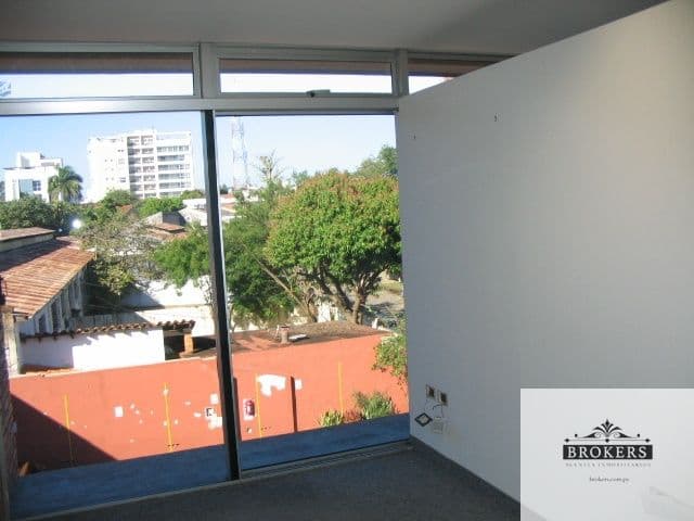 Oficina De 90 m2 Con 2 Cocheras En Villa Morra — foto 3