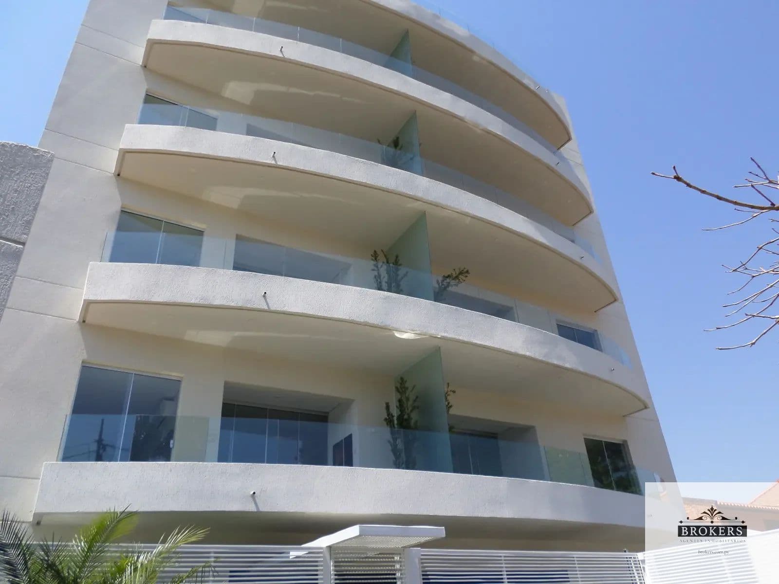 Departamento de 93 m2. Dos dormit. 1 cochera. en Barrio Villa Aurelia, foto 1