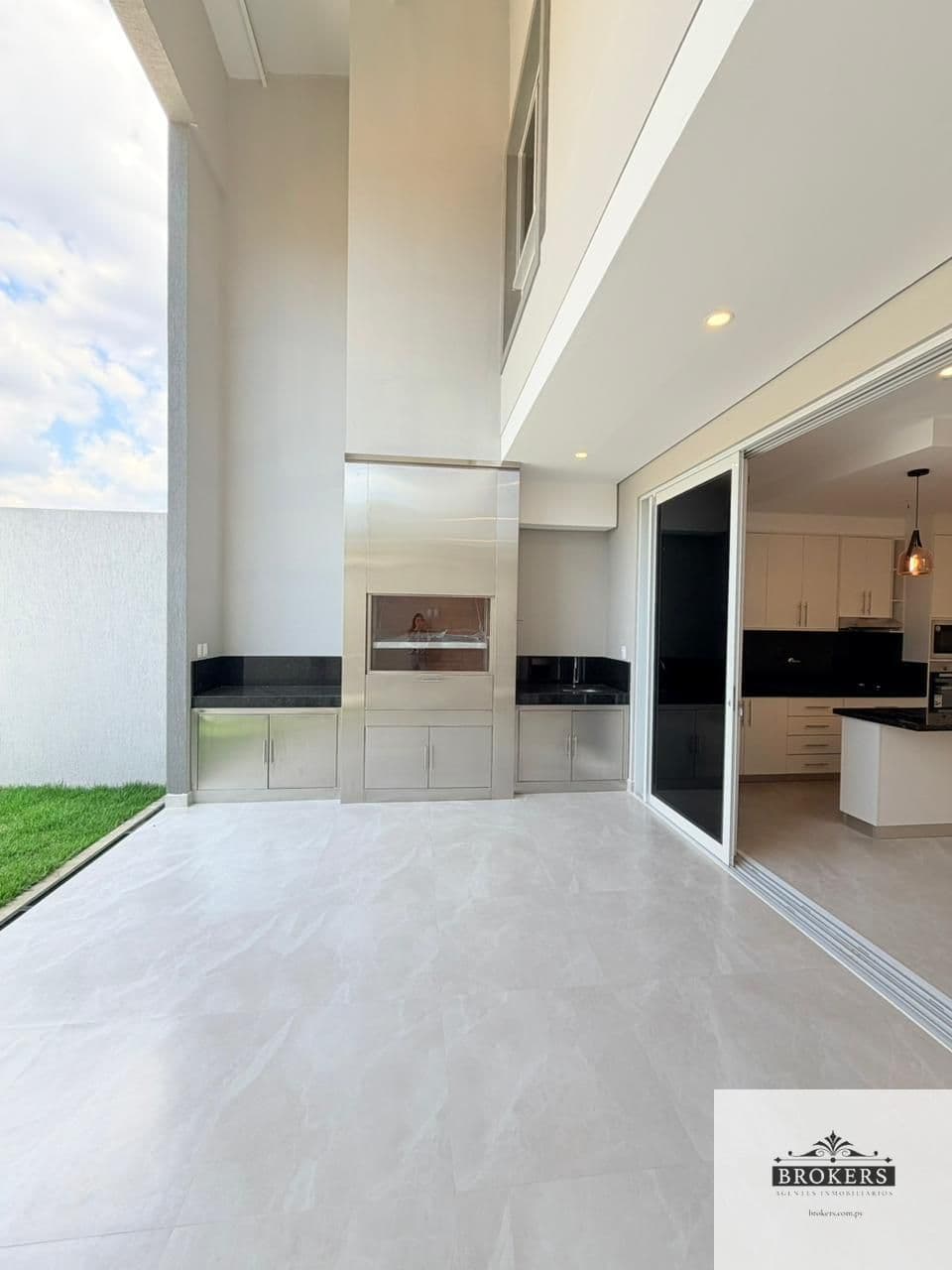 Dúplex en venta a Estrenar de 3 Suite c/ Piscina en Villa Aurelia — foto 3