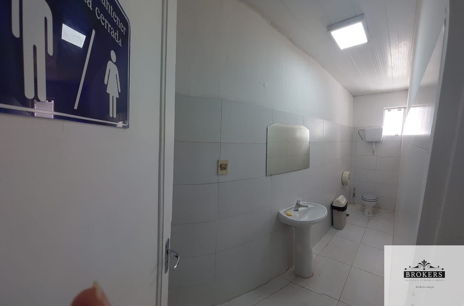 Casa - Oficina 6 habitac. ubicada en Barrio Ciudad Nueva, foto 5