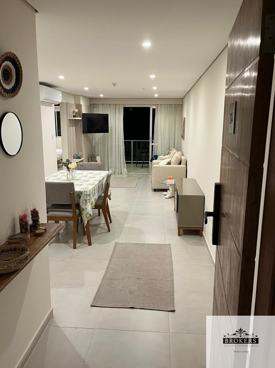 Departamento Amoblado de 2 Dormitorios en Zona Univer.Americana Jara, foto 3
