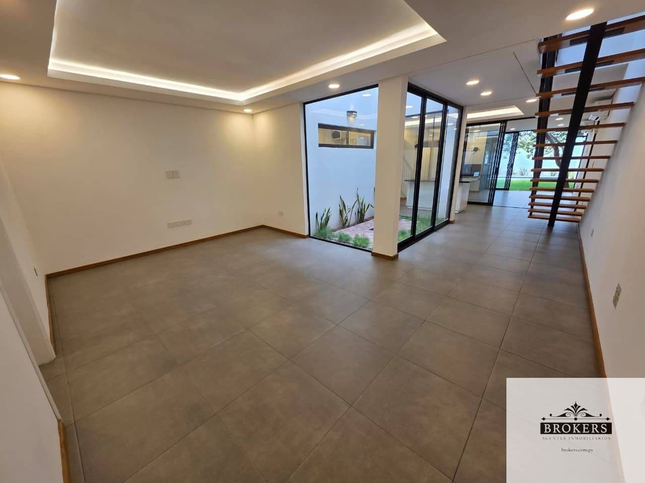 Duplex a Estrenar De 3 Dormitorios Con Piscina Zona Plaza Madero — foto 4