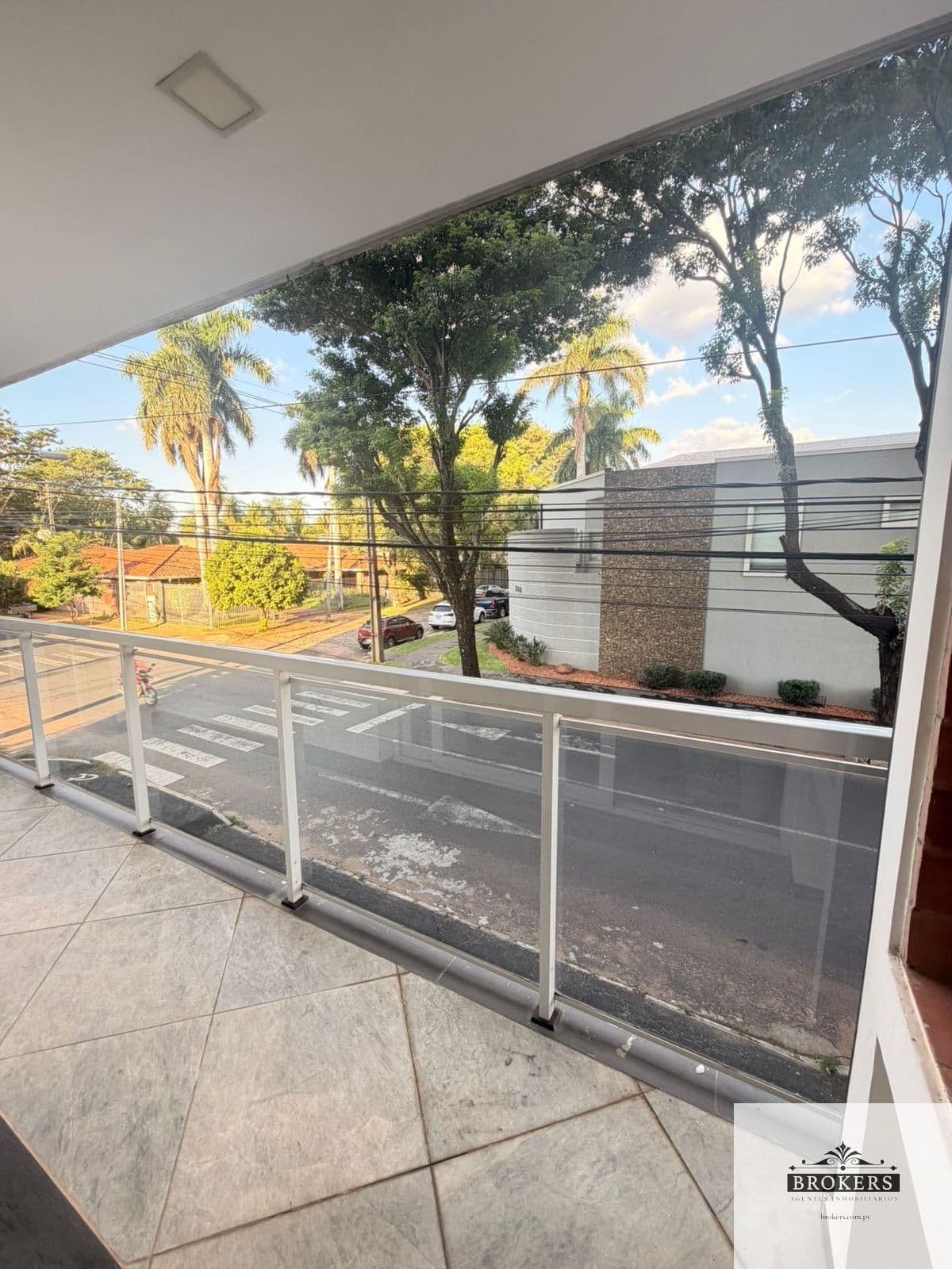 Departamento de 2 dormitorios amoblado y equipado en barrio Herrera — foto 2