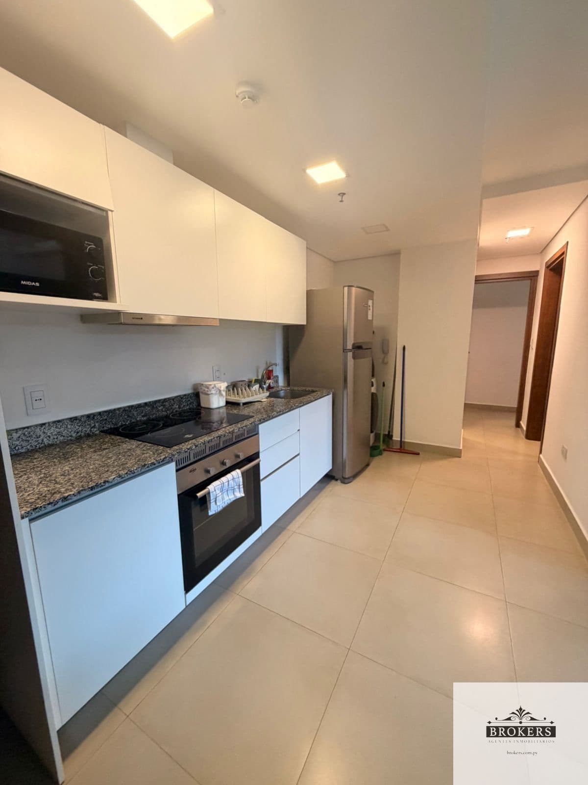 Departamento de 2 dormitorios amoblado y equipado en barrio Herrera — foto 4