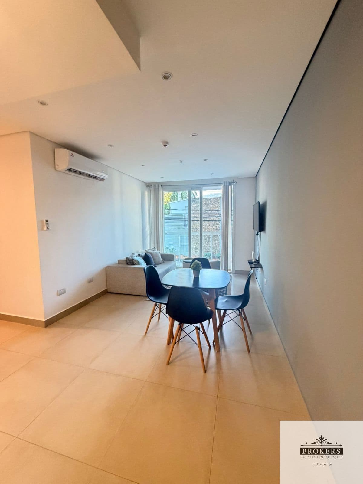 Departamento de 2 dormitorios amoblado y equipado en barrio Herrera — foto 3