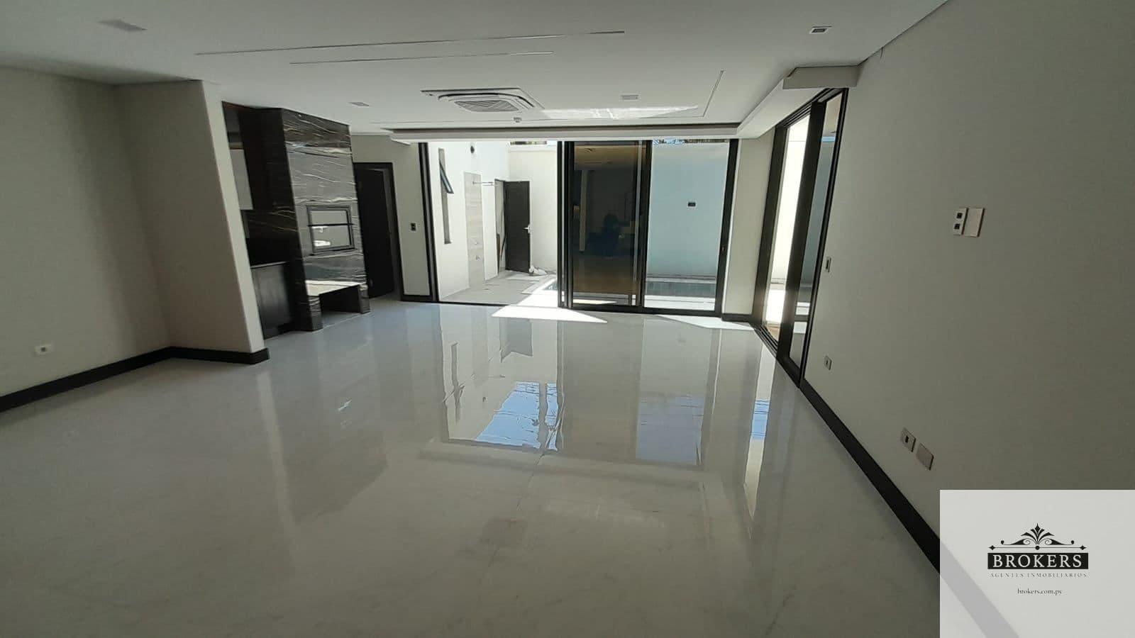 Duplex De 3 Suites Con Piscina En Barrio Mburucuya, foto 4