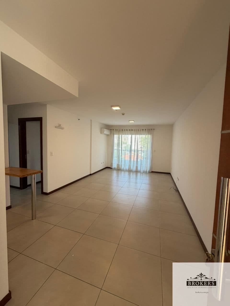 Departamento de un Dormitorio en Zona Shopping del sol madame Lynch, foto 1