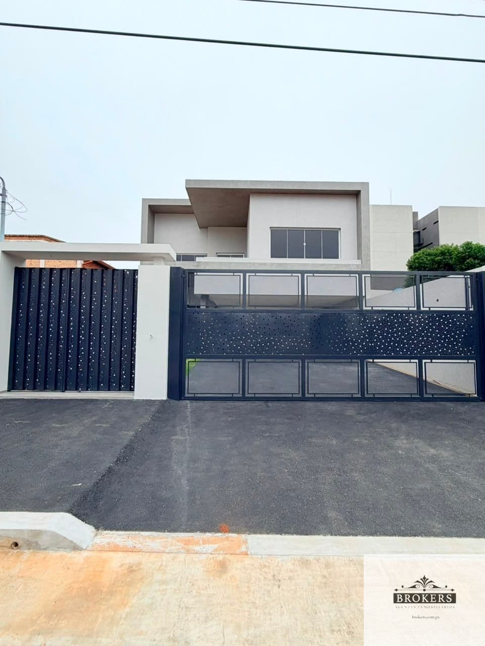 En Venta Hermosa Casa a Estrenar De 5 en suites Con Piscina En Barrio Herrera, foto 2