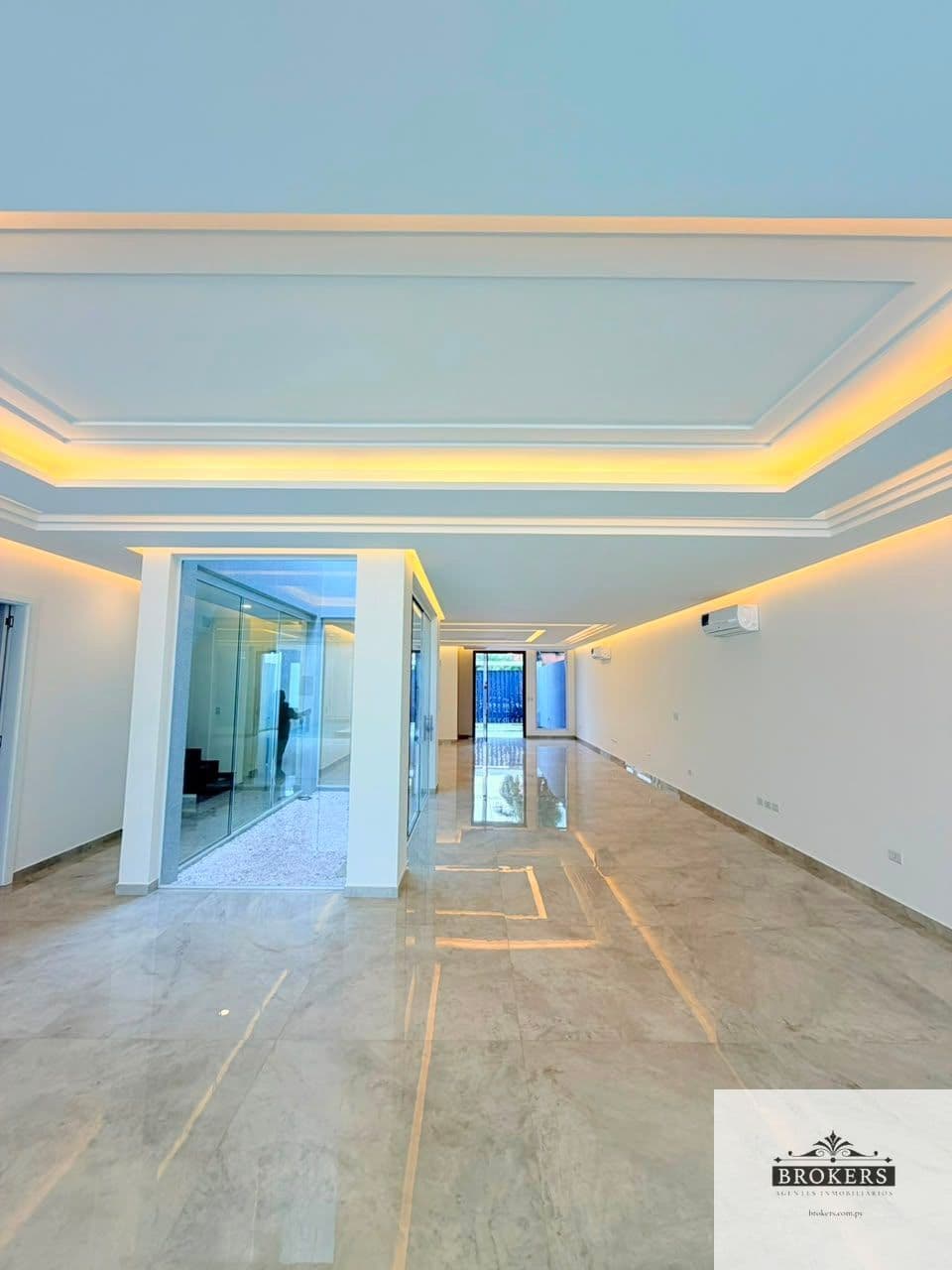 En Venta Hermosa Casa a Estrenar De 5 en suites Con Piscina En Barrio Herrera, foto 5