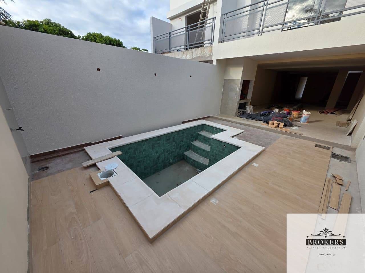 Duplex De 3 Suites Con Area de Servicio y Piscina En Zona Seminario — foto 4