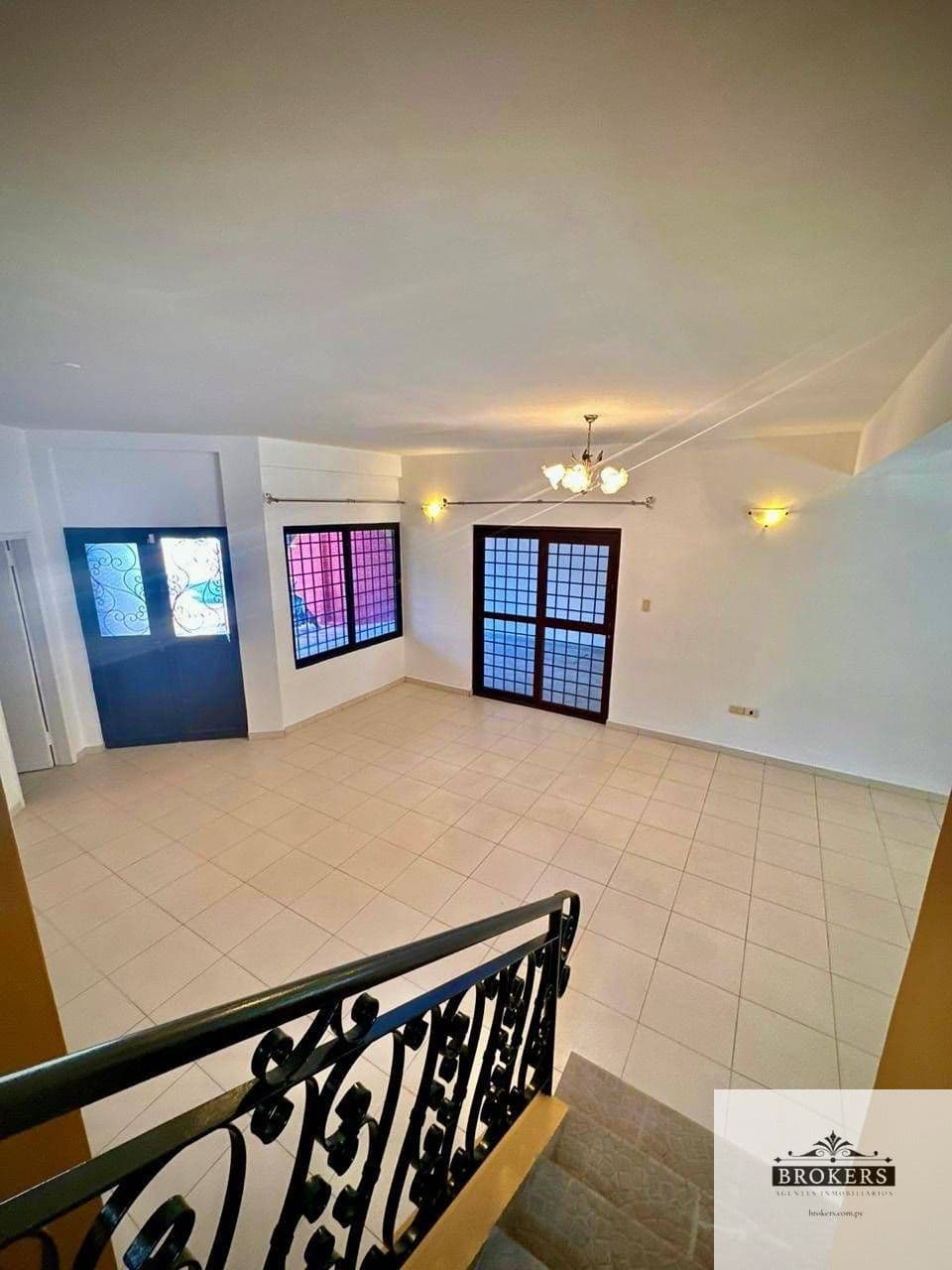 Casa De 3 Dormitorios Con Piscina Para Vivienda u Oficina En Lambaré — foto 3