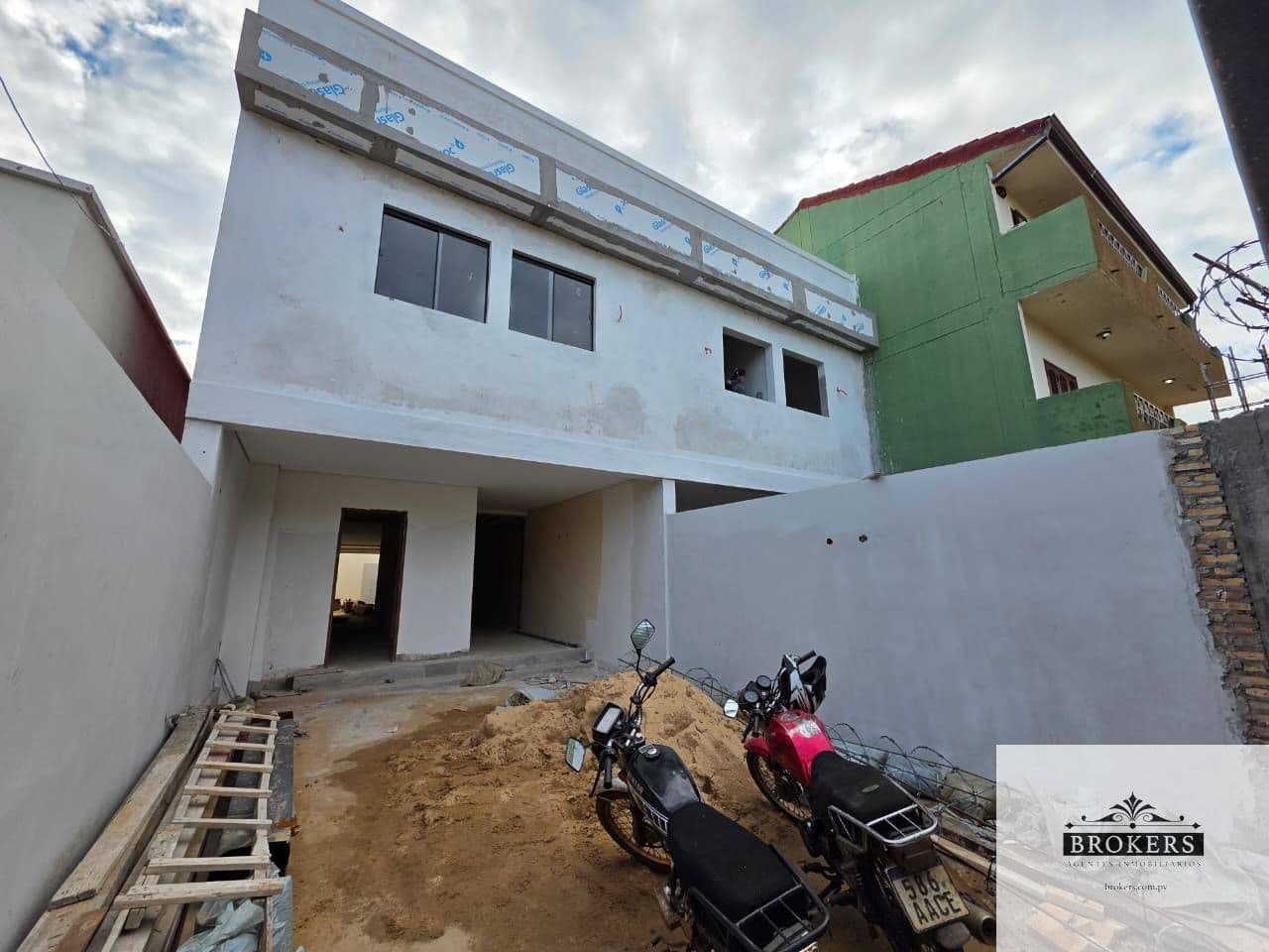 Duplex De 3 Dormitorios Con Piscina En Bernardino Caballero — foto 4