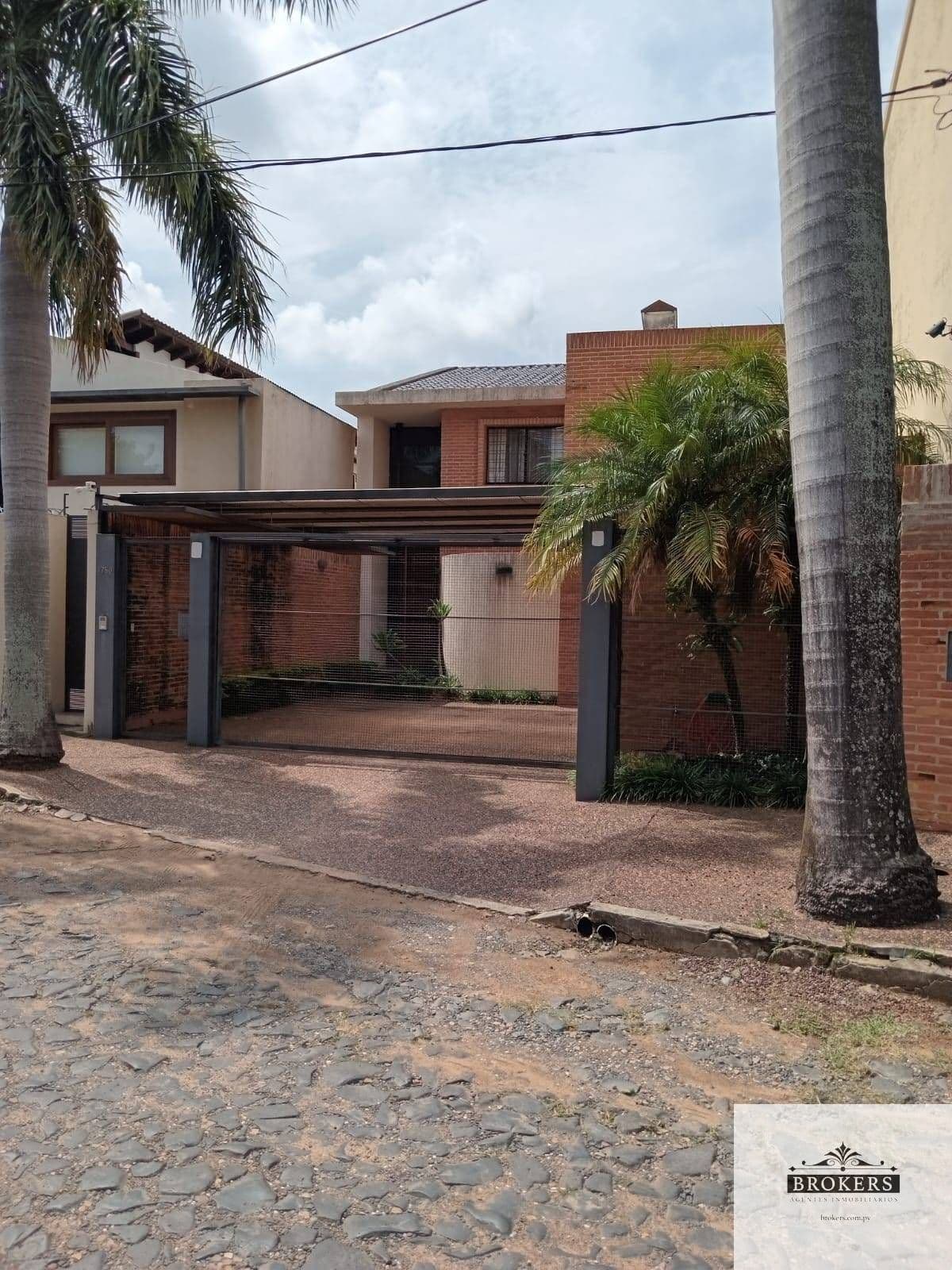 Casa De 3 Suites Amoblada Con Piscina En Mburucuya, foto 5