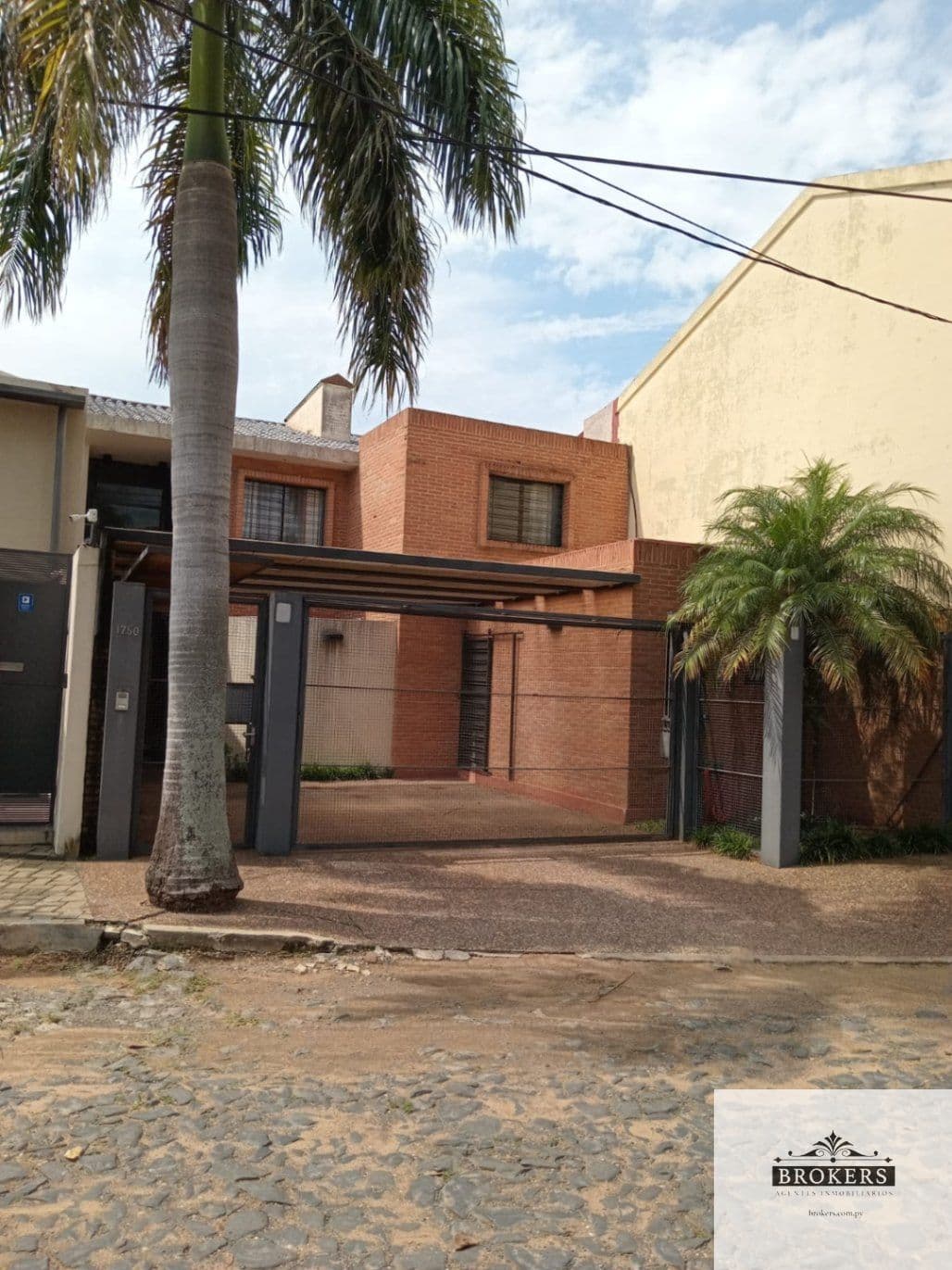 Casa De 3 Suites Amoblada Con Piscina En Mburucuya, foto 2