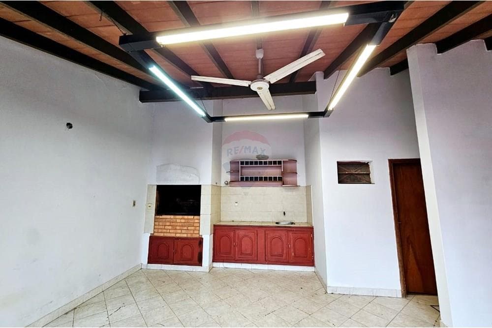 En venta hermosa casa en esquina sobre m lopez, foto 4