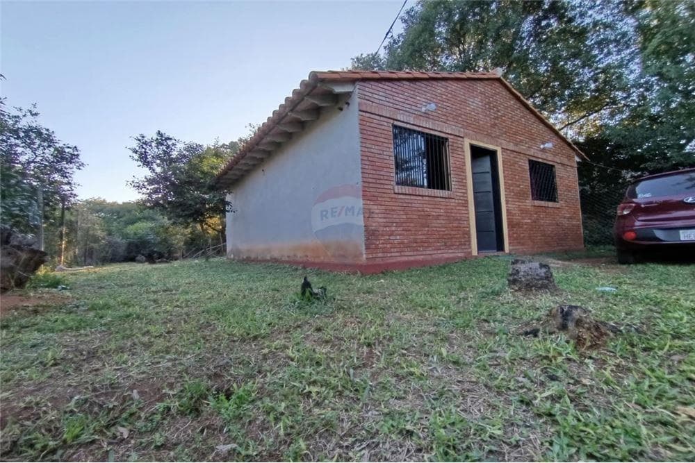 Remato hermosa Casa en Ñemby Cañadita