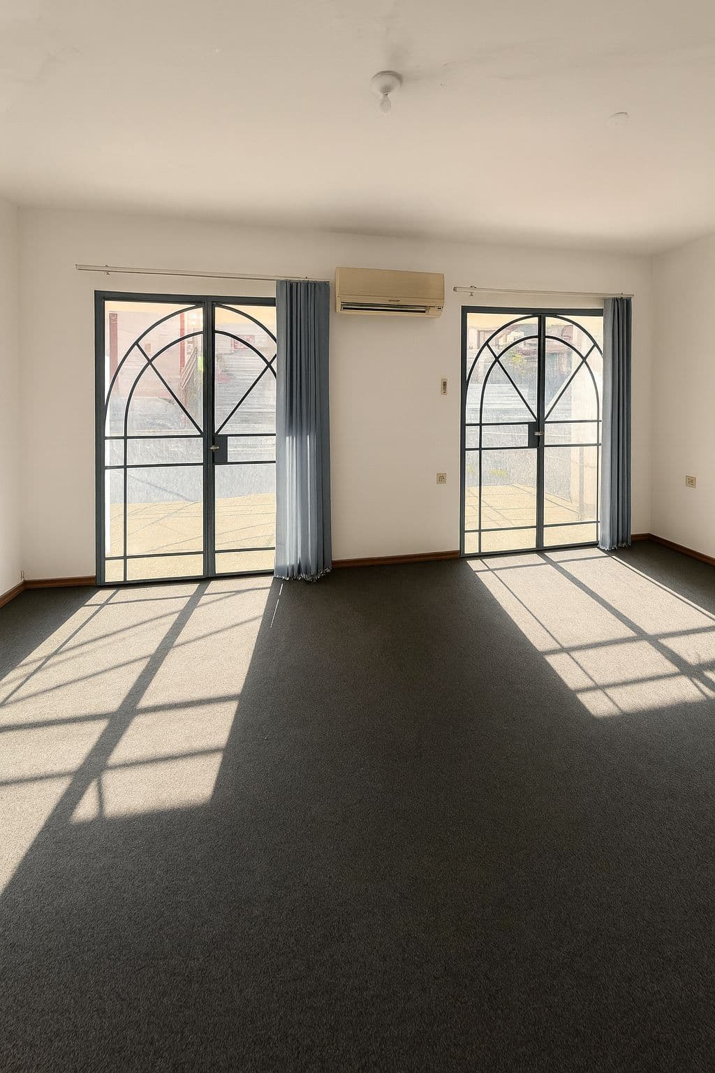 Mono ambiente para oficina o emprendimiento — foto 4