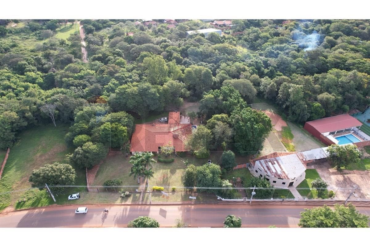 En venta gran quinta situada en Luque, foto 3