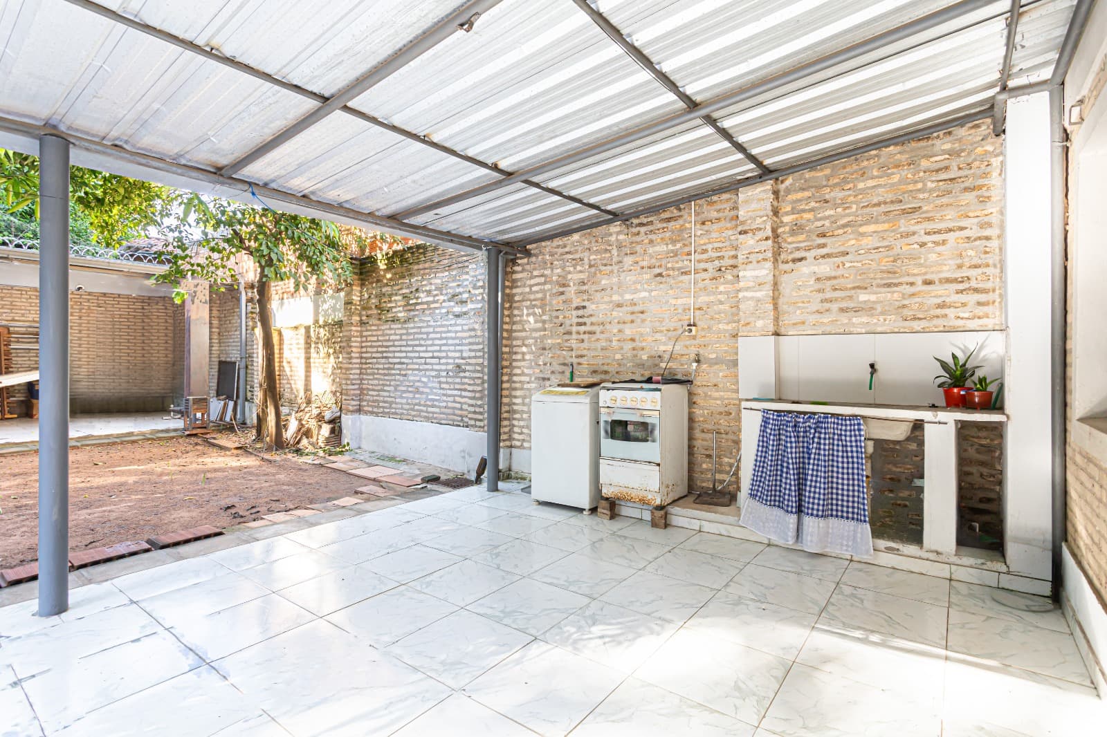 Casa en venta lista para mudarte en lambare, foto 5