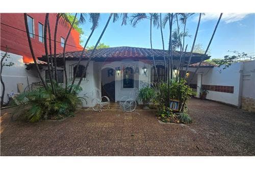 Casa-Venta-PY Asunción Terminal Paraíso Paraíso entre Ecuador y Dr. Ramiro…
