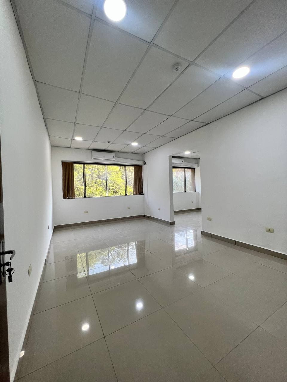 de Oficina Corporativa en el Edificio Plaza - Centro de Asuncion, foto 4