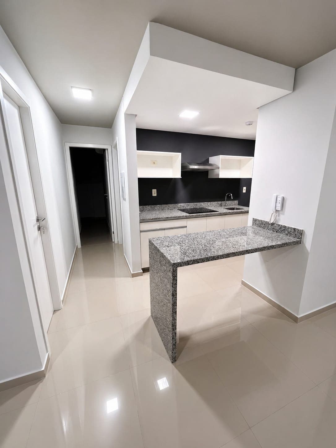 Alquilo departamento en Edificio INSIGNIA 4 – Luque - piso 5