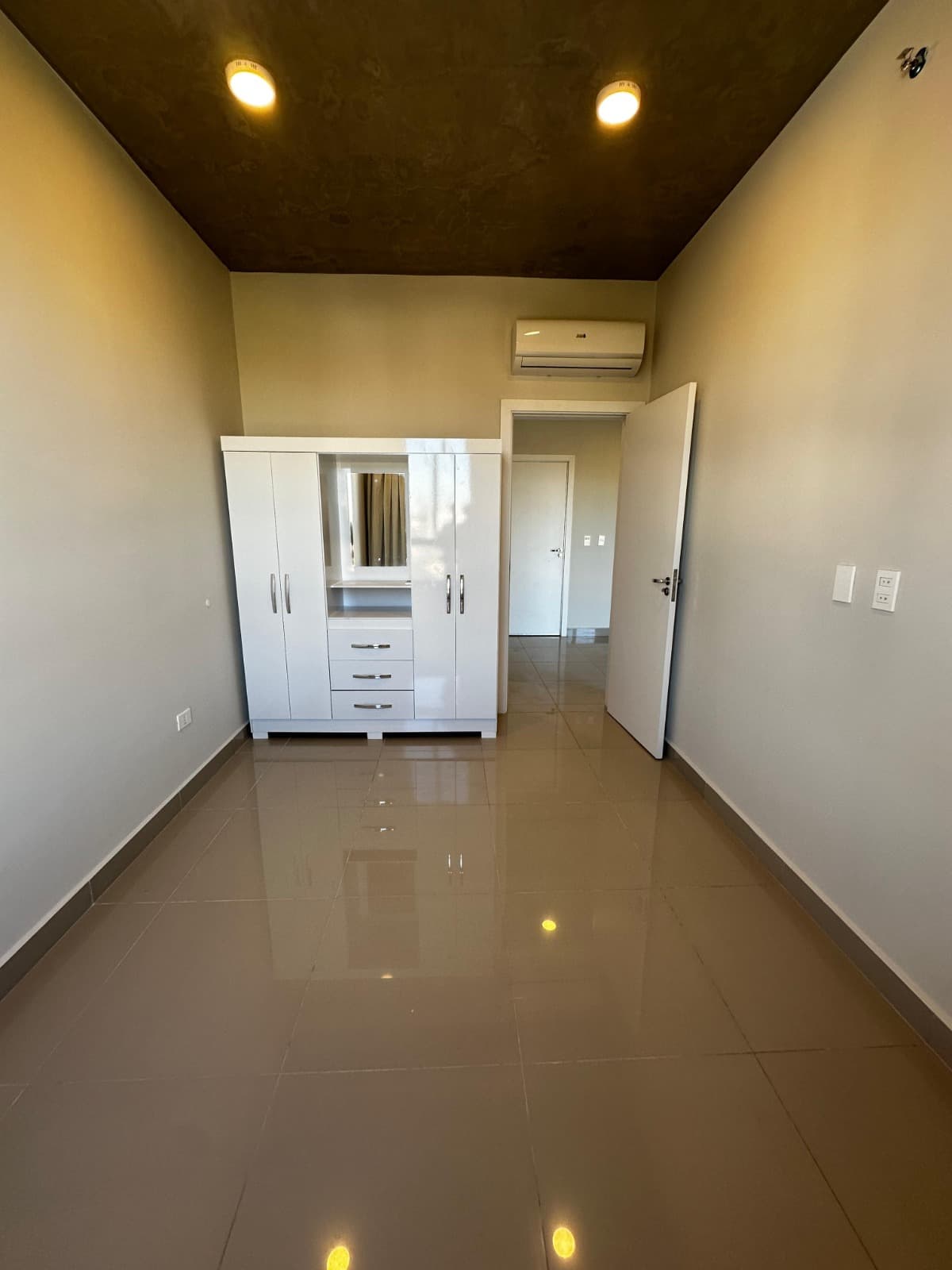 Departamento zuba 4, Luque, zona cit piso 9, foto 4