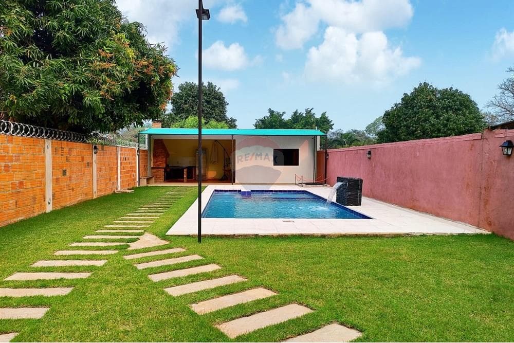 Chalet con piscina en Luque, foto 3