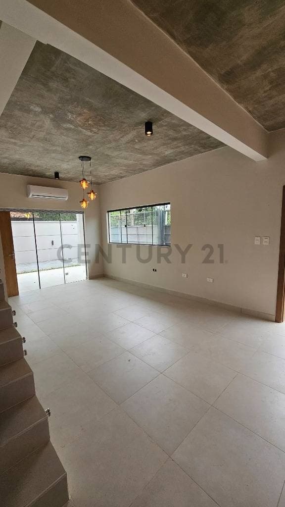 Duplex a estrenar en Villa Adela - Luque, foto 4