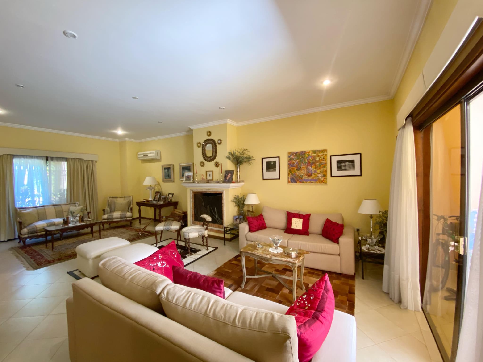 Alquilo Hermosa Casa Moderna de 492 m2, Zona Colegio Goethe - CLHO8052185