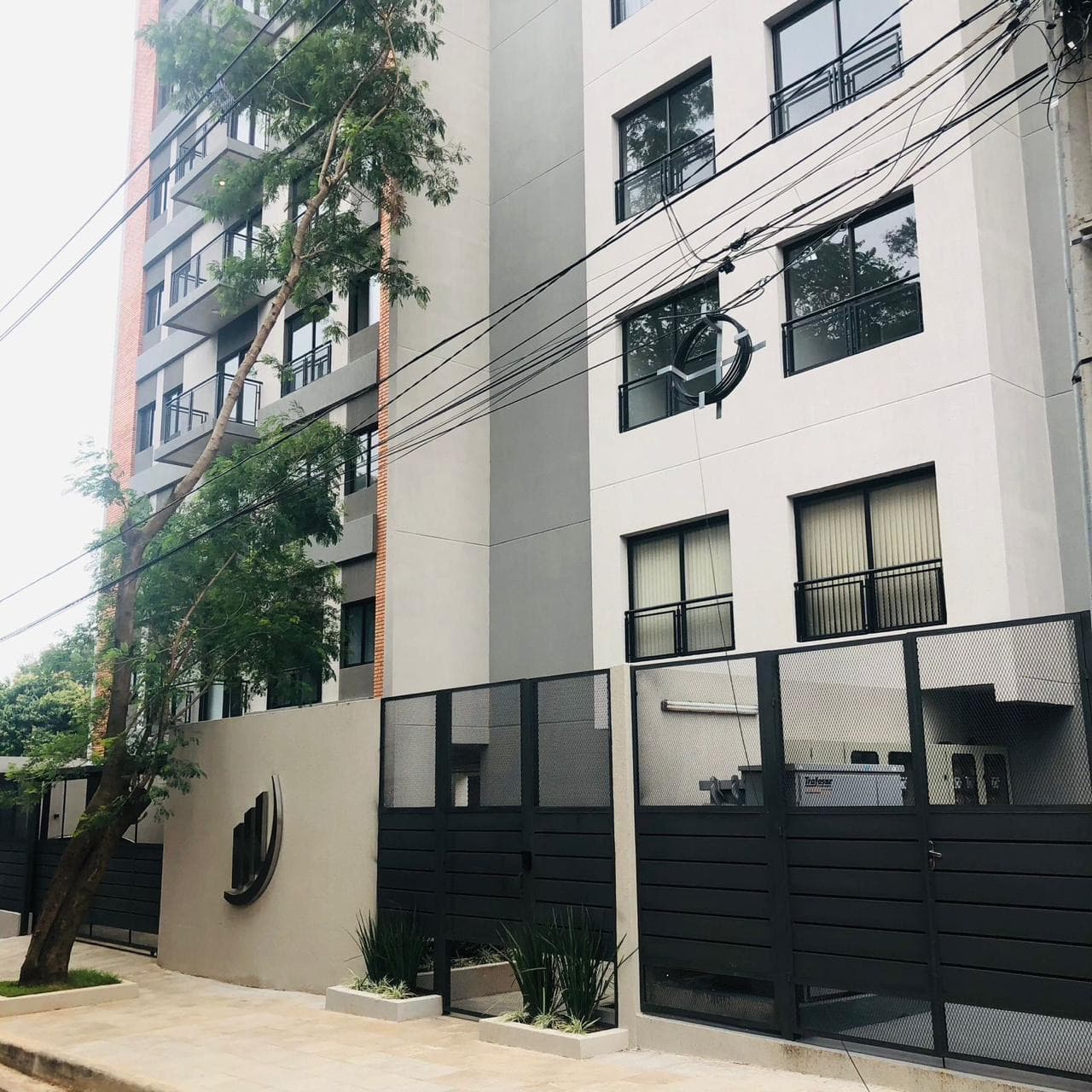 En venta departamento de 1 dormitorio con cochera en Fernando de la Mora