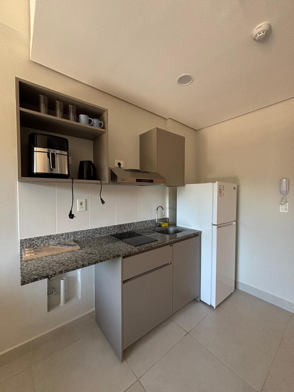 ◇ alquiler de departamento amoblado zona Fernando de la Mora — foto 2