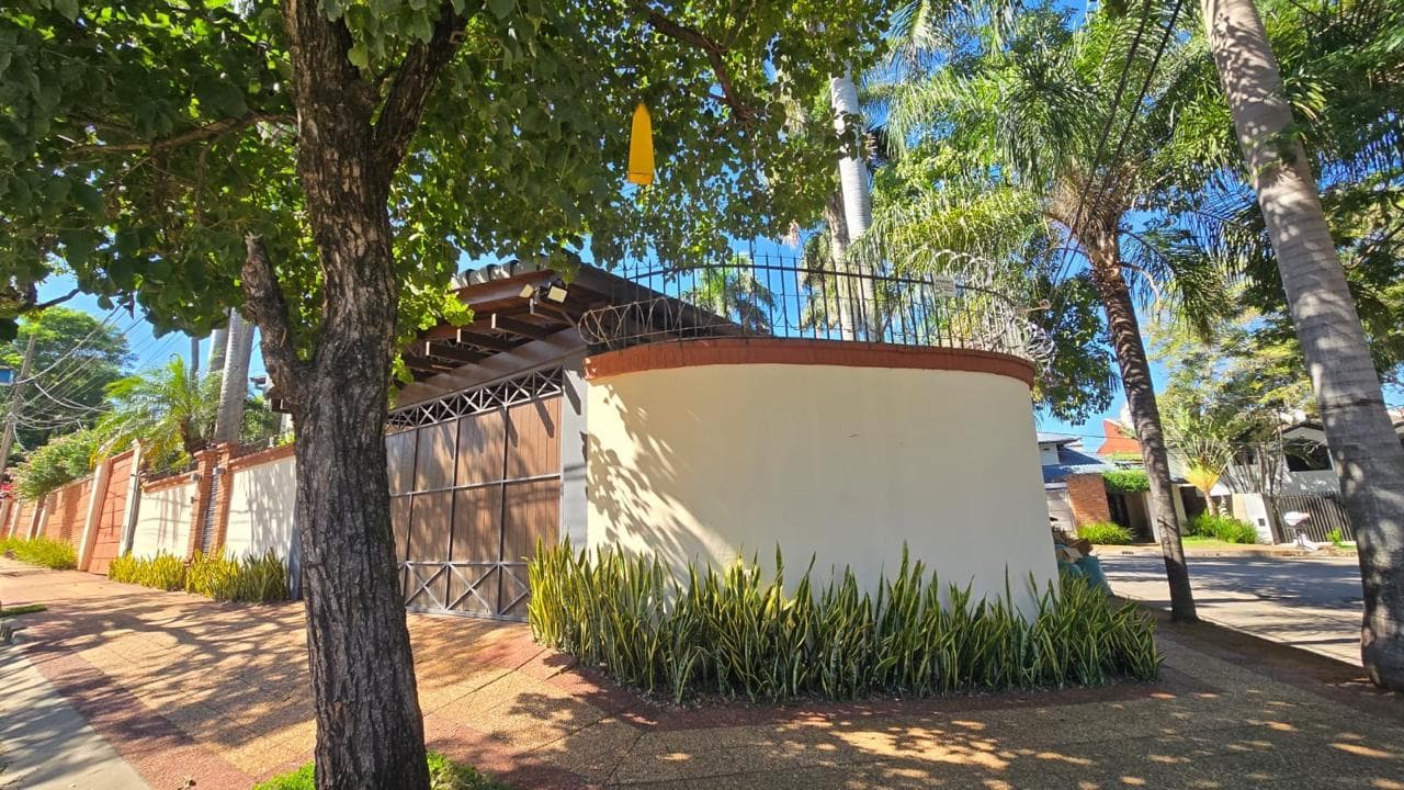 Venta/alq - manora - casa - 2000usd