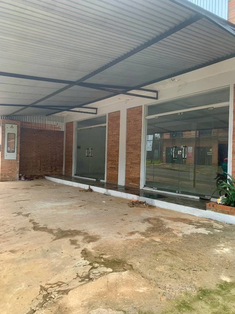 Local comercial - zona municipalidad de Luque — foto 1
