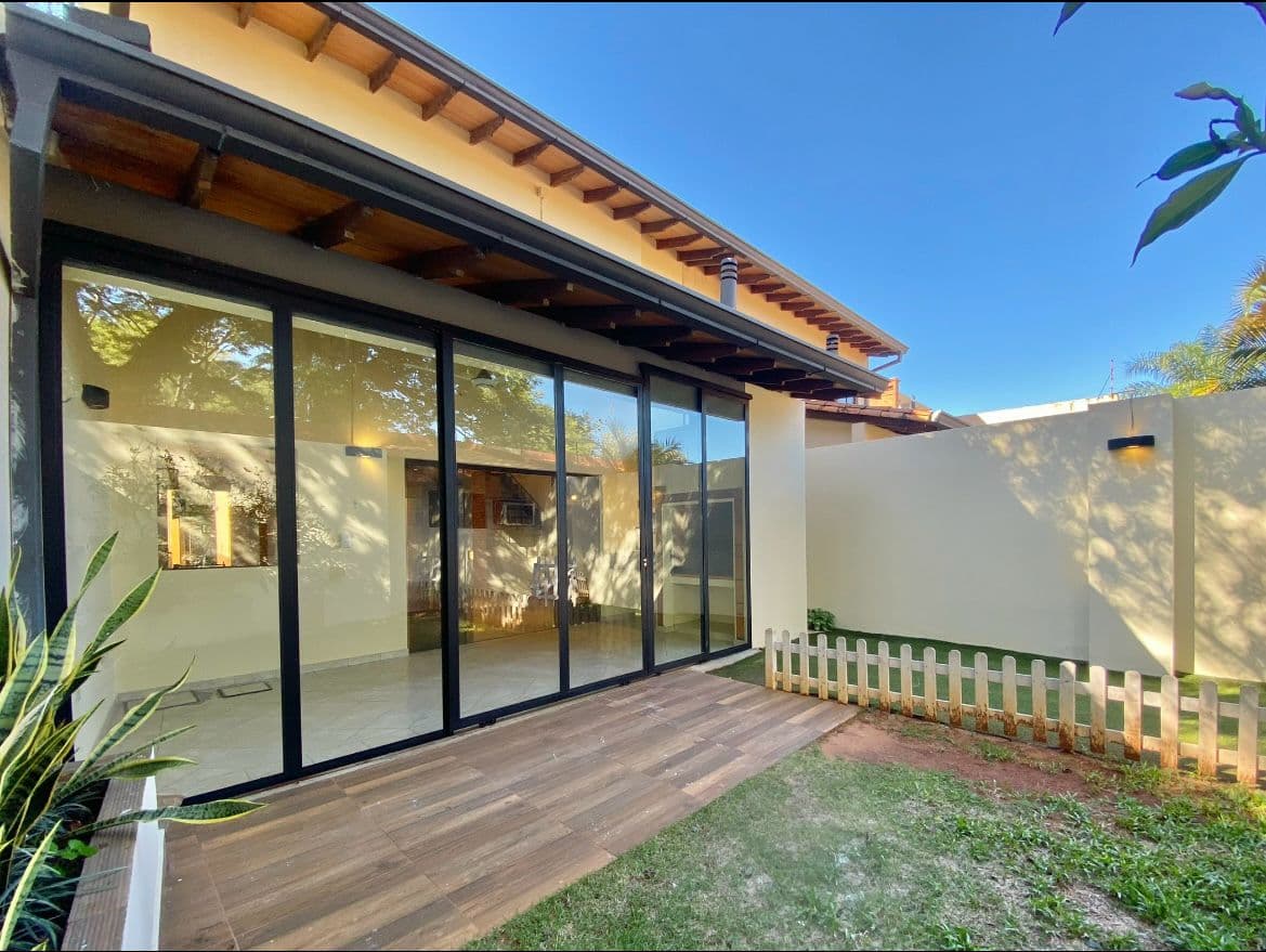 Se Vende Hermoso Duplex en San Jorge zona Goethe, foto 2