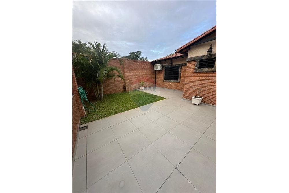 Vendo casa en Ñemby