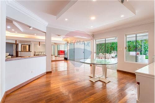 Residencia premium en barrio mburucuyá, foto 4