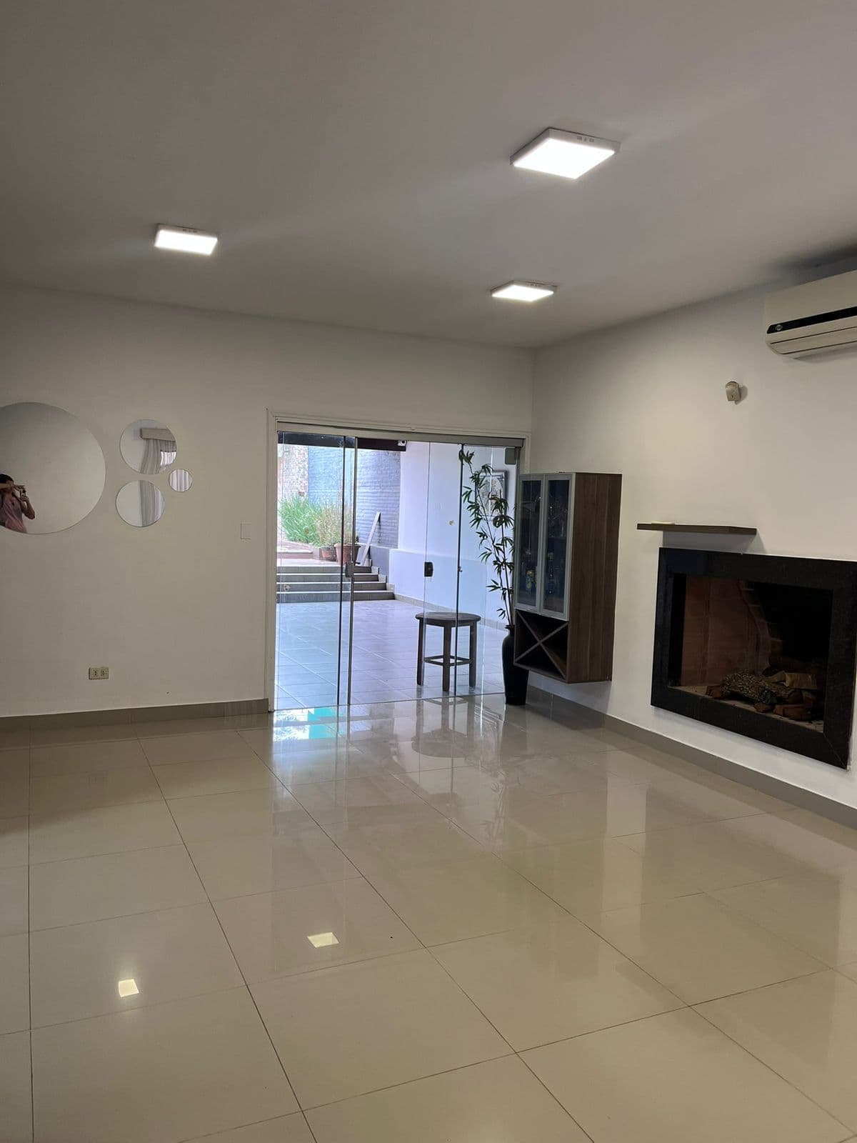 Casa a media cuadra del CIT, foto 4