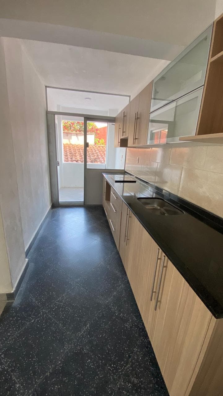 De departamento zona Fernando de la Mora — foto 3