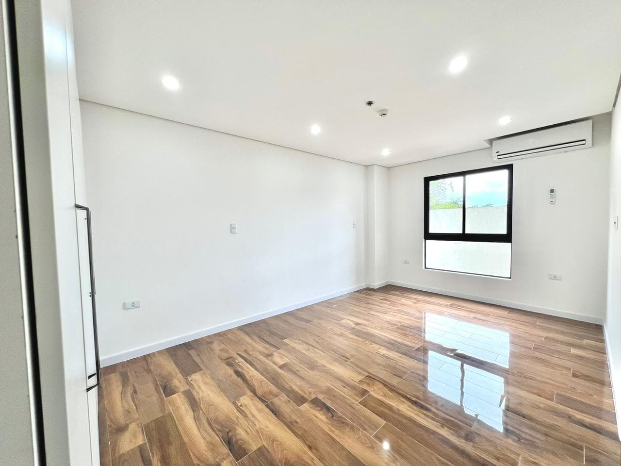 Departamento A Estrenar Barrio Mariscal Estigarribia Asuncion — foto 2