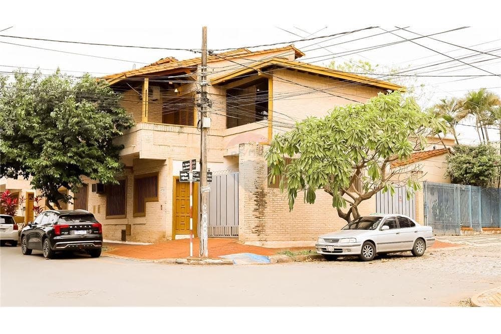 Vendo duplex en esquina en Recoleta