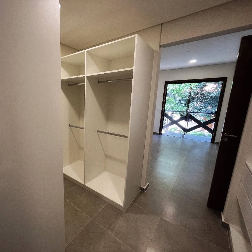 Casa De 3 Habitaciones Barrio Cerrado Villaggio Fdo De La Mora Zona Col Dante — foto 4