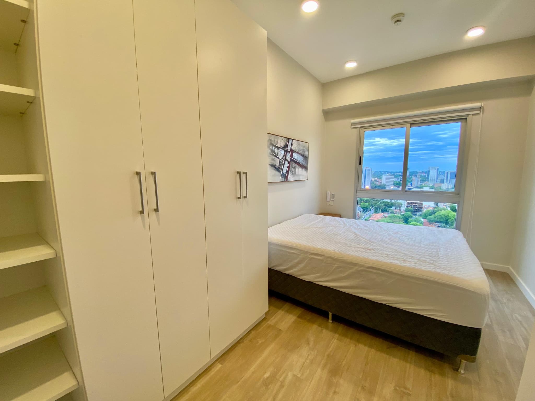Hermoso Dpto de 2 Habit Amoblado en Las Lomas — foto 4