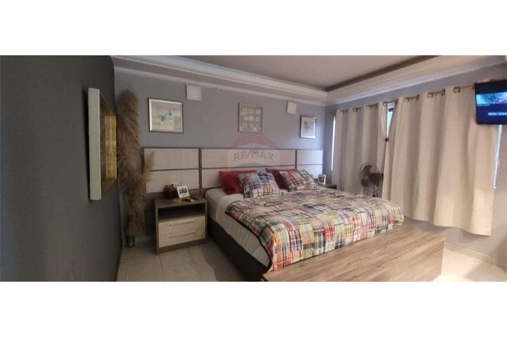 Casa con piscina en hipodromo, foto 2
