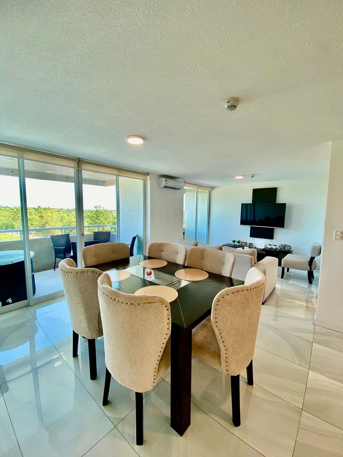 Amplio departamento de 2 habitaciones en surubi'i — foto 2