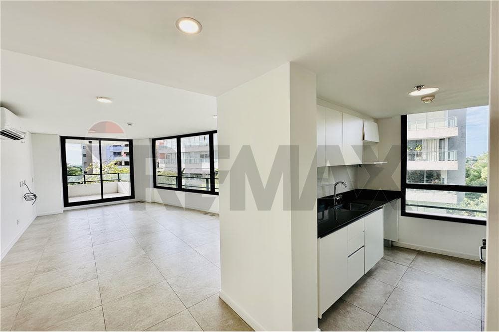 Departamento de 2 dormitorios + cochera en Mangore, Las Mercedes — foto 1