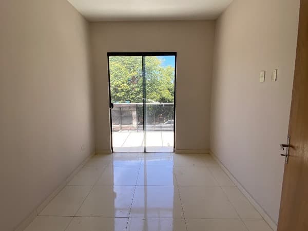 Duplex en ycua dure Luque, foto 3